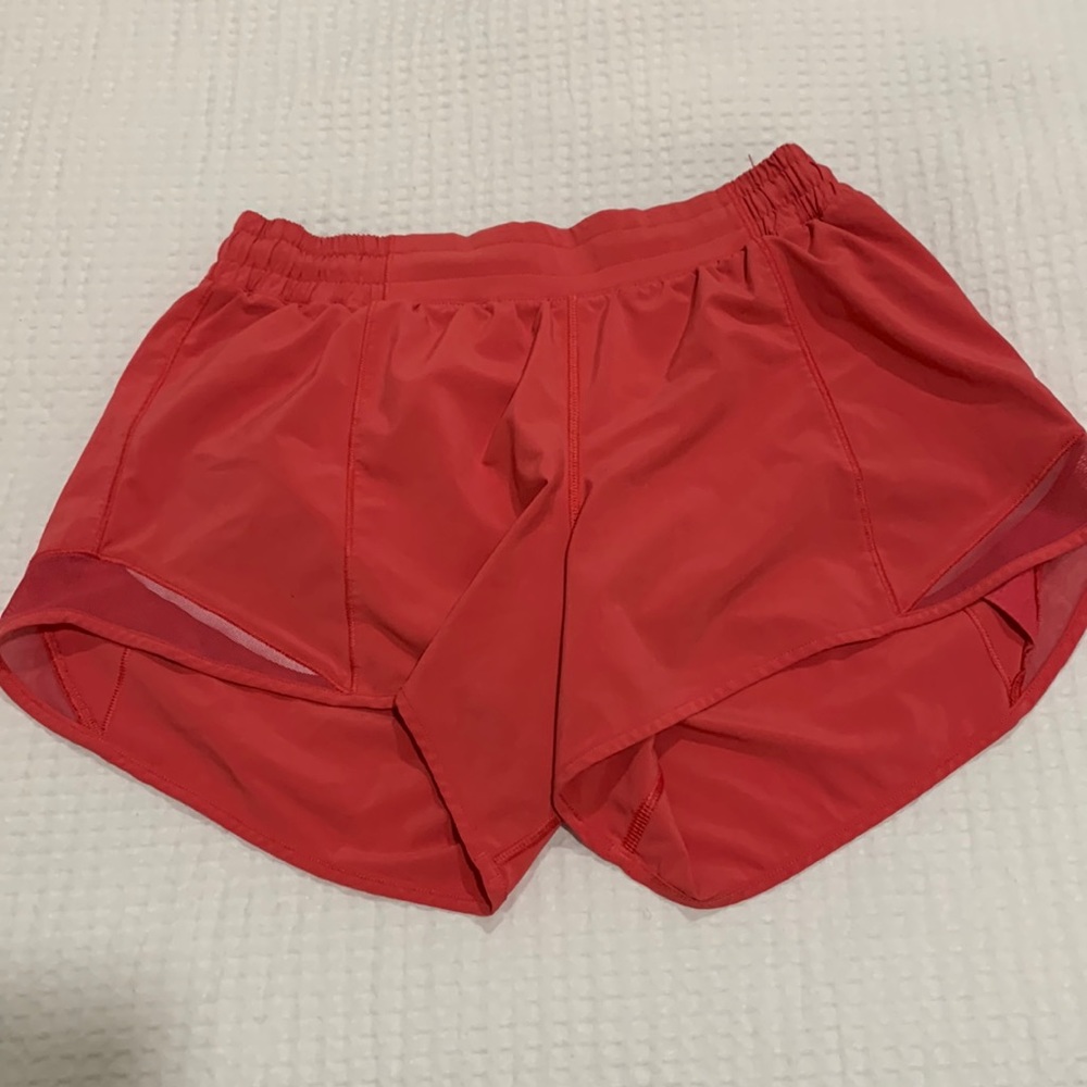 Lululemon 4” Hotty Hot Shorts